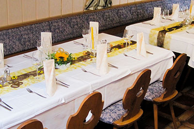Sala di pranzo nell'ristorante Tiefenbrunn